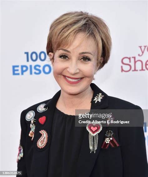 1,681 Annie Potts Photos & High Res Pictures